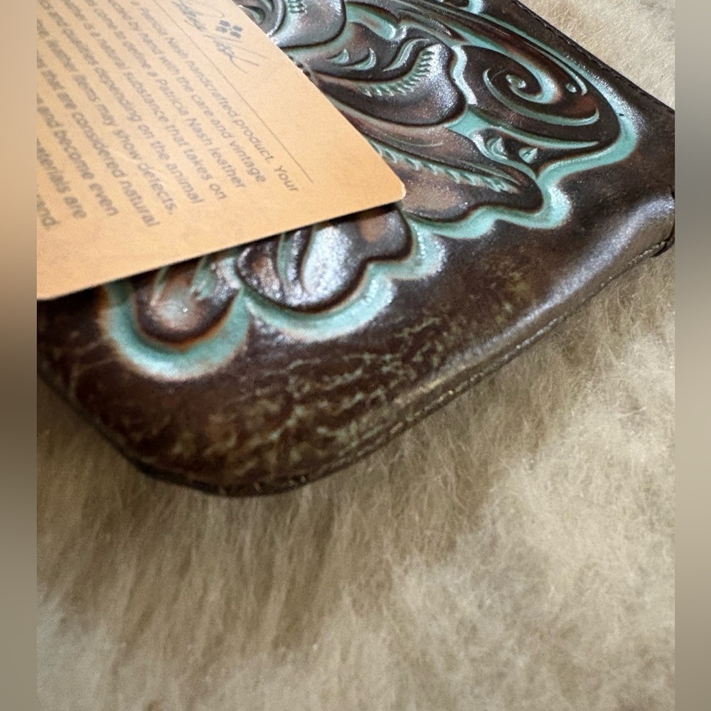 Patricia Nash Cassini Wristlet
Tooled Turquoise - Picture 5 of 8